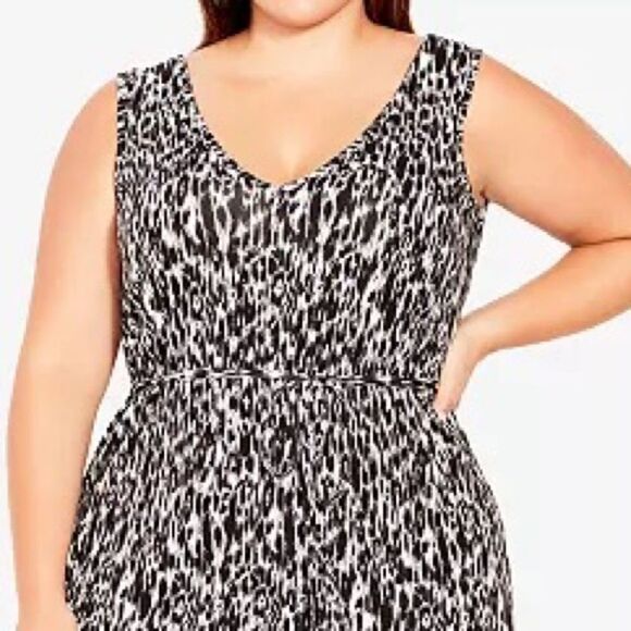 Avenue Black & White V-Neck Jumpsuit Plus Size 4X – NWT Effortless Chic - Picture 2 of 12